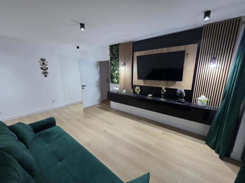 Tineretului, 5 minute metrou, pe strada Poenari, renovat, mobilat, utilat