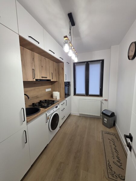 Tineretului, 5 minute metrou, pe strada Poenari, renovat, mobilat, utilat