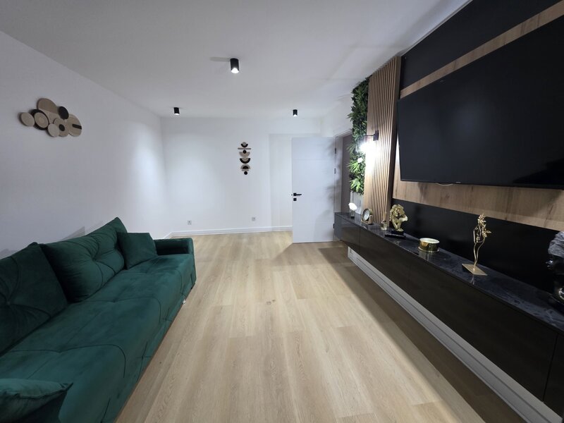 Tineretului, 5 minute metrou, pe strada Poenari, renovat, mobilat, utilat