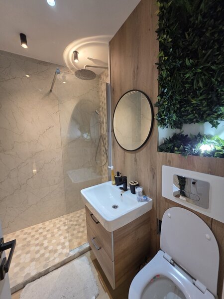 Tineretului, 5 minute metrou, pe strada Poenari, renovat, mobilat, utilat