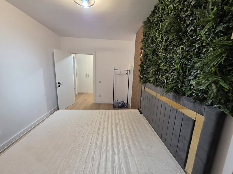 Tineretului, 5 minute metrou, pe strada Poenari, renovat, mobilat, utilat